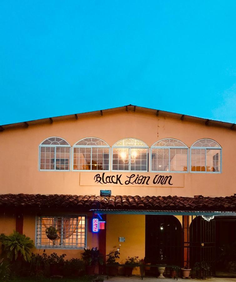 Black Lion Inn Сантьяго Экстерьер фото