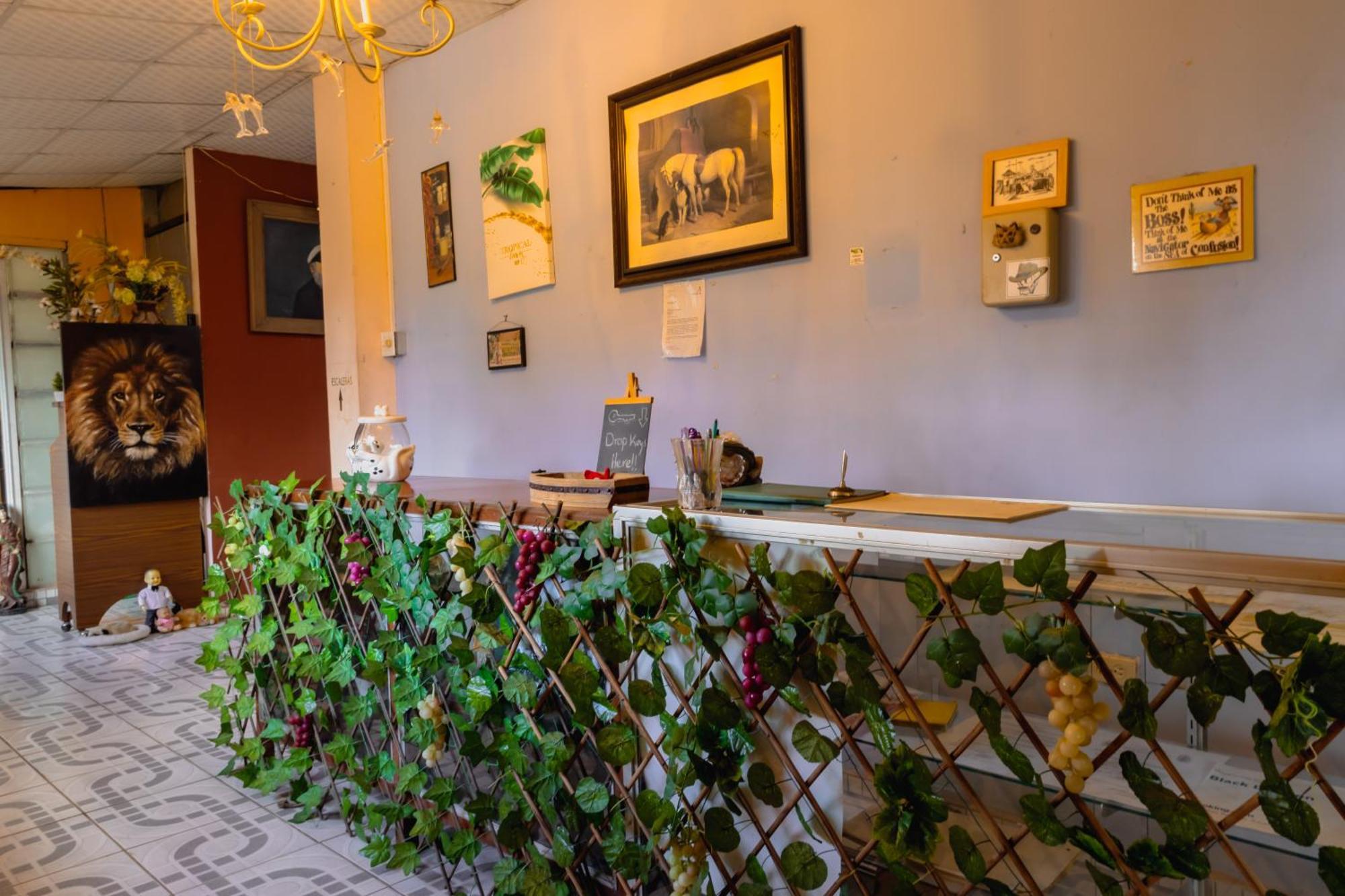 Black Lion Inn Сантьяго Экстерьер фото